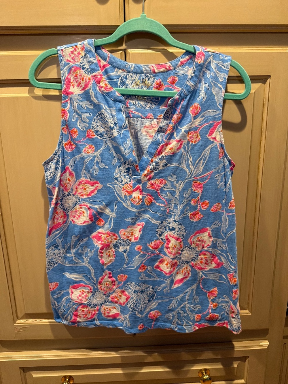Lilly Pulitzer multicolor sleeveless v neck tee